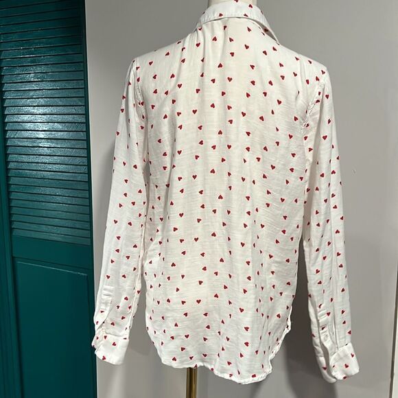 Lucky NWOT White and Red Heart Print Women's button up - small - Picture 5 of 8